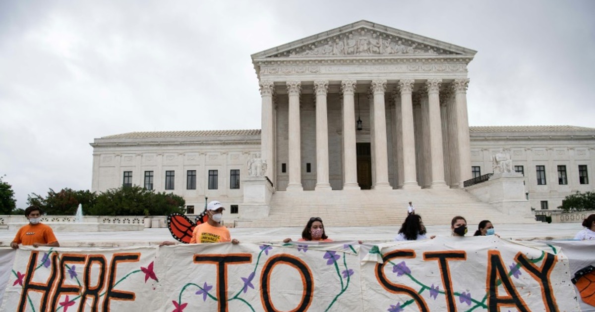 US must free migrant children from detention, court says [ARTICLE]