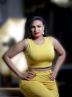 This LADY has a message to Slay Queens using chemicals to make their NUNUs smell nice! (LOOK)