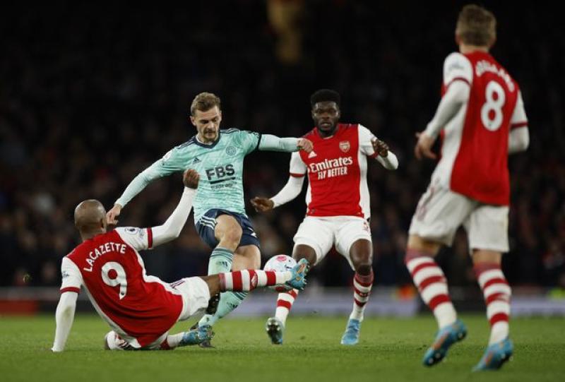 Arsenal move back above Man United with win over Leicester : The standard Sports