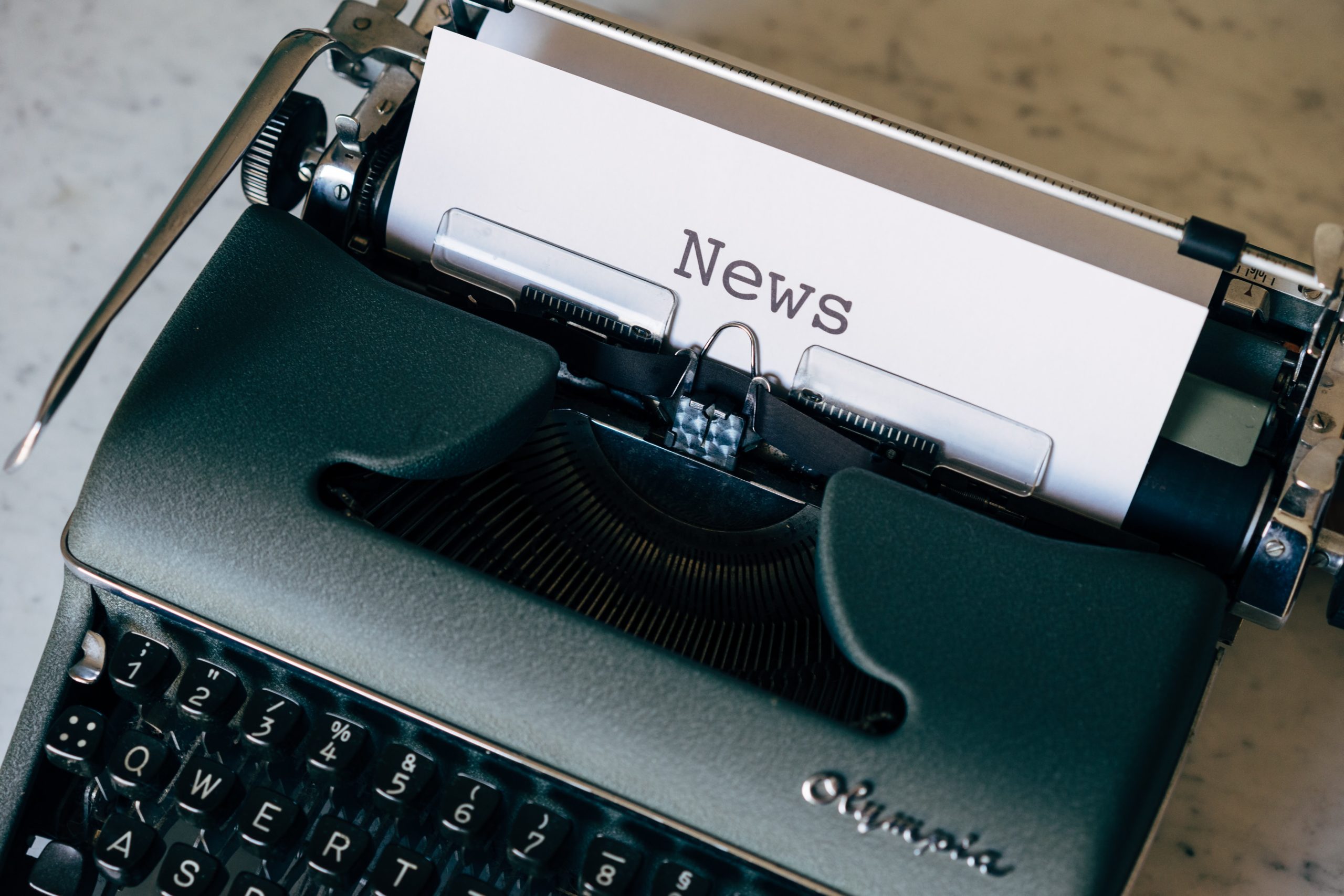 Journalists create their brands in growing 'direct' sales model