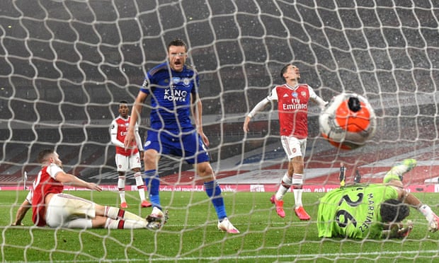 Arsenal 1-1 Leicester: Vardy's late strike earns Leicester point at Arsenal : The standard Sports