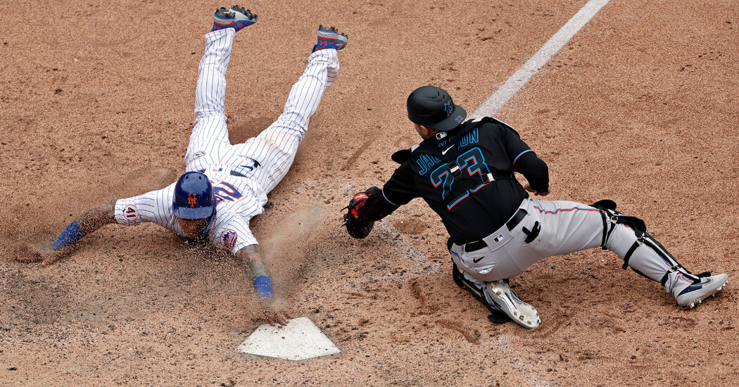 Francisco Lindor and Javier Baez Apologize as Mets Sweep Doubleheader