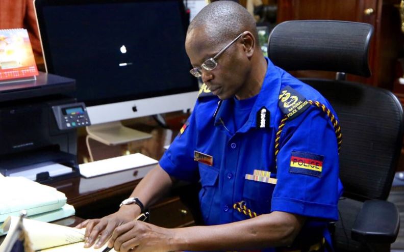 IG Boinnet Strikes a Pose in New Police Uniform but Netizens are not Impressed
