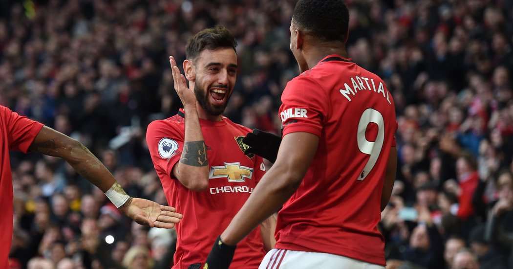 Manchester United Beats City, Turning the Tables for a Day