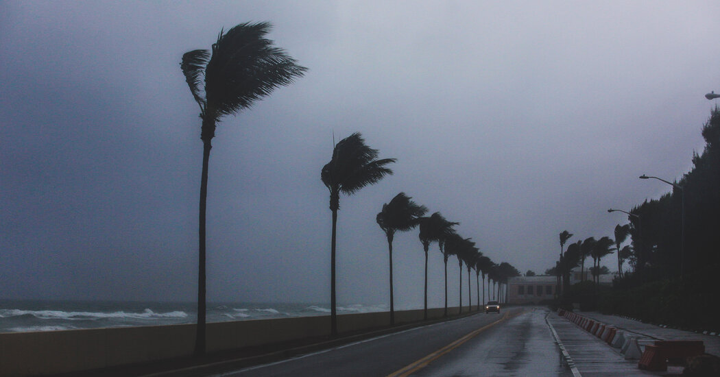 Tropical Storm Isaias, Grazing Florida, Takes Aim at Carolinas