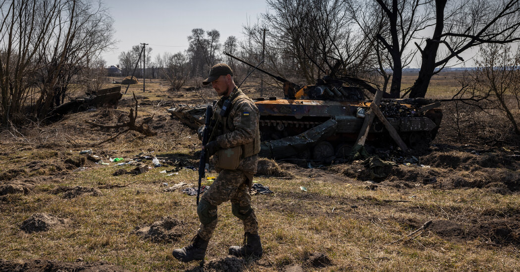 Live Updates: As Talks Progress, Russia Says It Will Reduce Attacks in Northern Ukraine