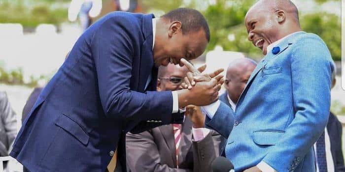 Jalang'o and Kabogo among 11 People Uhuru Hangs Out With in Private