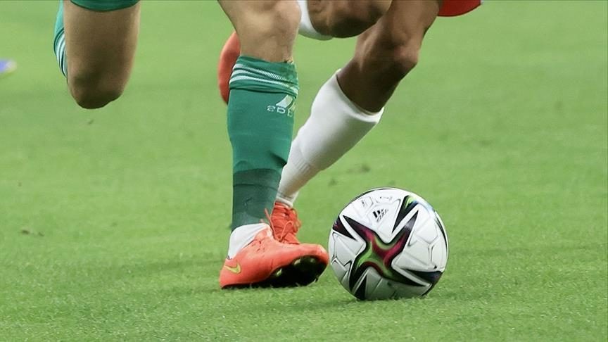 Footballer dies of heart attack during match : The standard Sports
