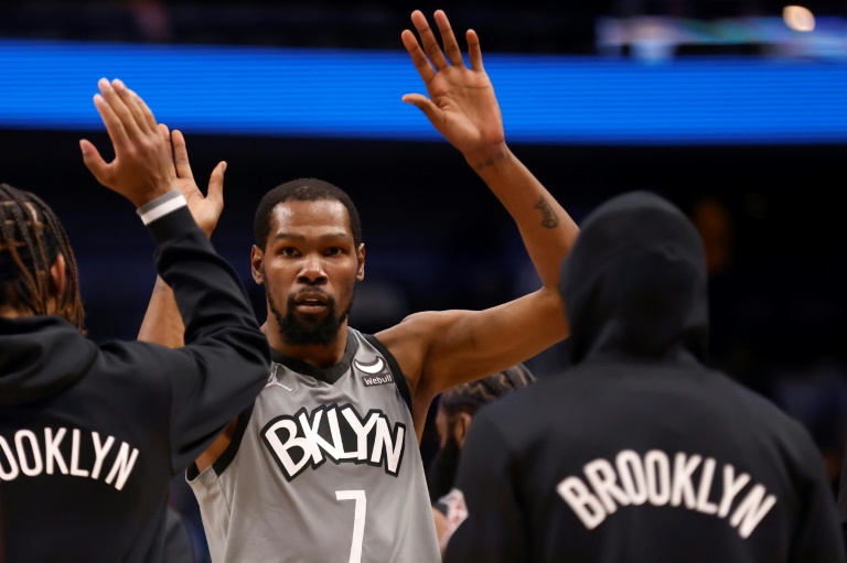 Durant, Harden spark Nets fightback over Mavs