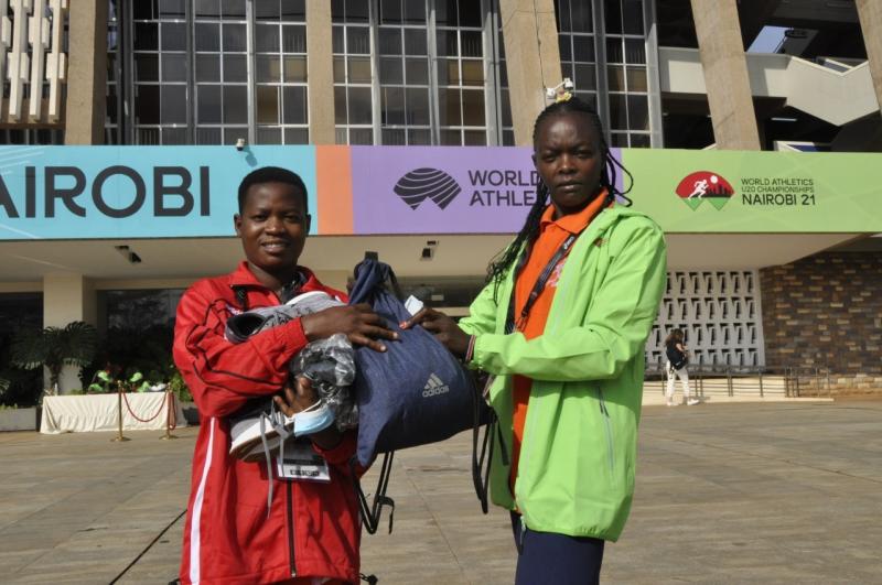 Moraa gifts Burundi runner with running gear : The standard Sports