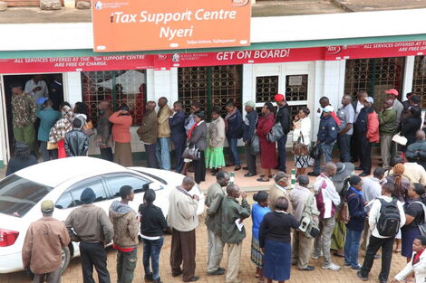 A photo of residents queueing outside the Kenya Revenue Authority (KRA) office in Nyeri in June 2017 ahead of the deadline to file their tax returns.
