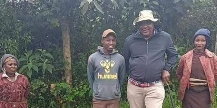 Uhuru Surprises Woman in Viral Photo With Goodies