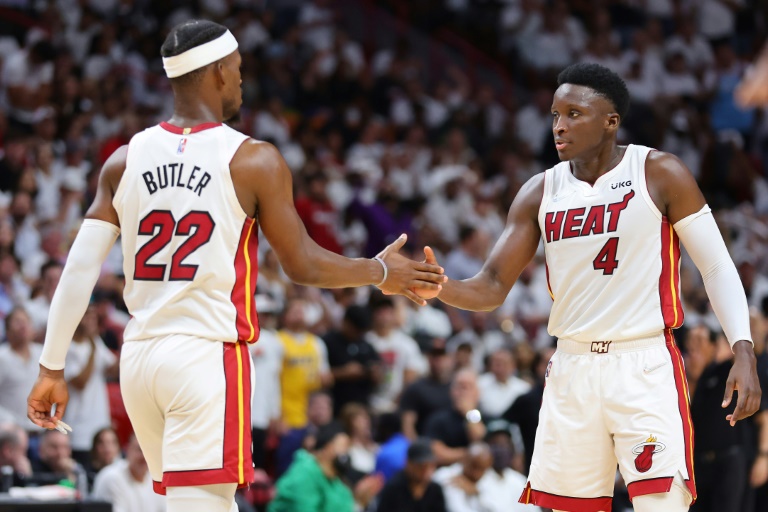 Top-seeded Heat burn Sixers again