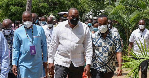 Uhuru dismisses mass exits from Jubilee, says UDA defections inconsequential » Capital News