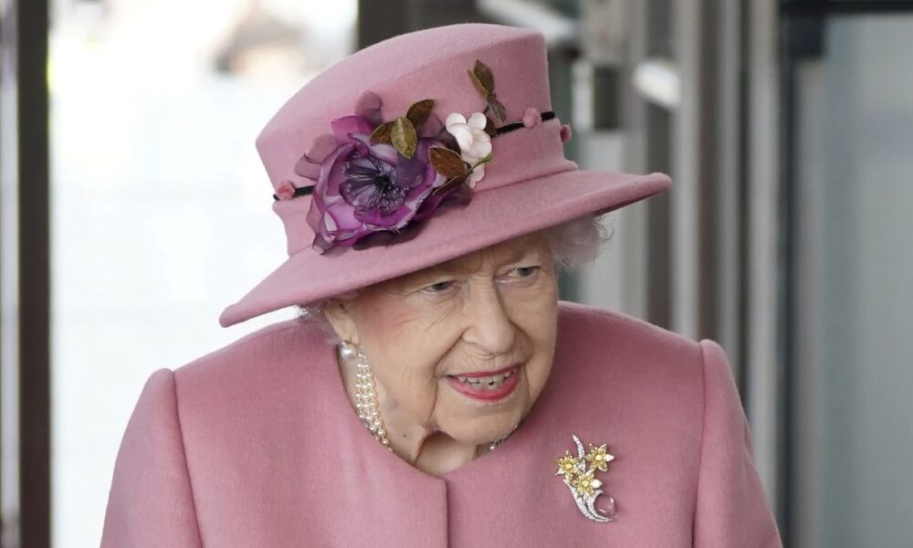 Questions On Queen Elizabeth’s Health As She Spends Night In Hospital For First Time In Years