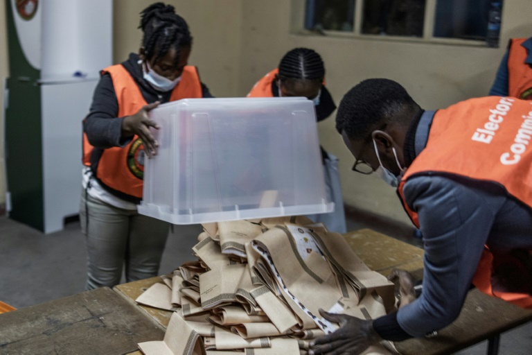 Zambia counts votes from close election as army reinforced » Capital News