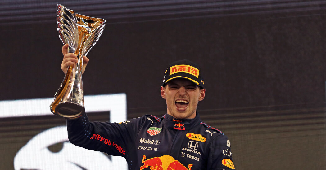 Max Verstappen Wins Formula One Title, Passing Lewis Hamilton on Last Lap