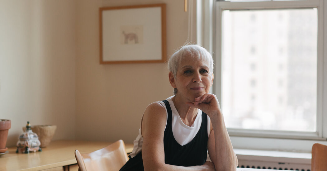 Older Singles Have Found a New Way to Partner Up: Living Apart