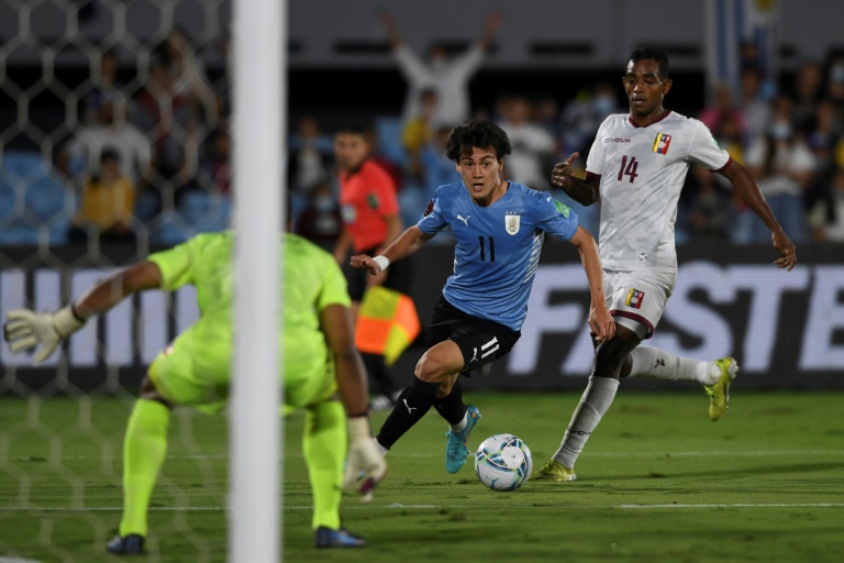 Pellistri inspires Uruguay, Sanchez reignites Chile's World Cup hopes