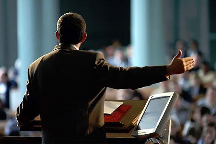 Top 5 Effective Ways to Overcome Fear of Public Speaking