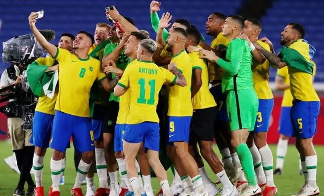 Brazil beat Spain 2-1 after extra time to win gold medal : The standard Sports