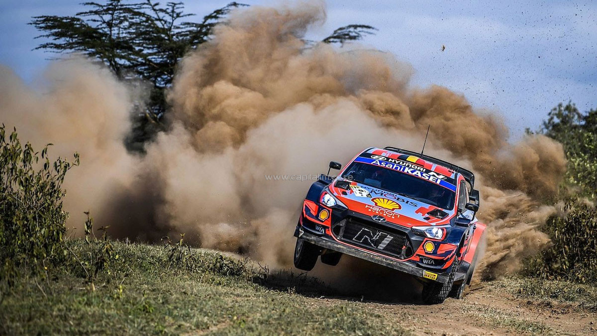 Belgian Neuville survives grueling stages to take WRC Safari overnight lead