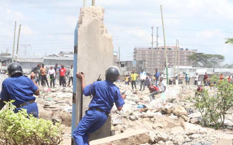 One killed in battle between Mukuru slum owners, locals