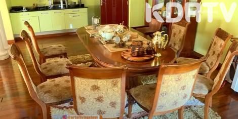 joyce dining area