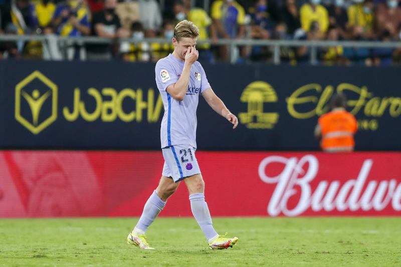 Sacking Koeman will not fix Barcelona's problems, says midfielder De Jong : The standard Sports
