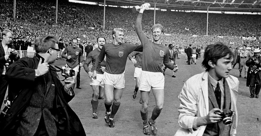 Jack Charlton, Soccer Hero in England and Ireland, Dies at 85