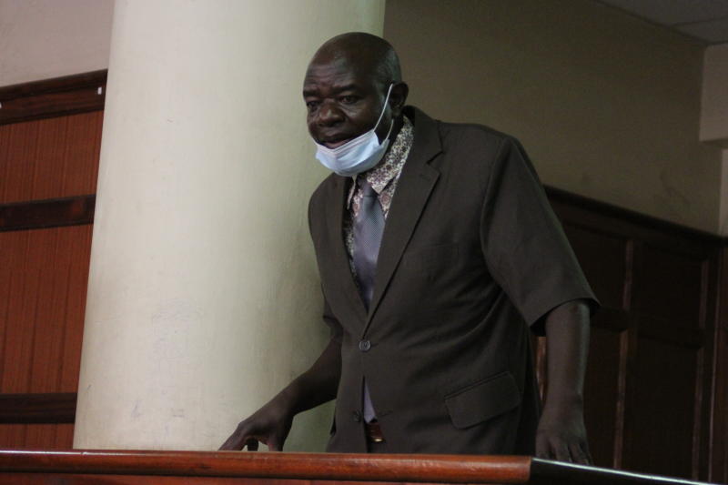 Case interrupted as magistrate orders officer to wear tie