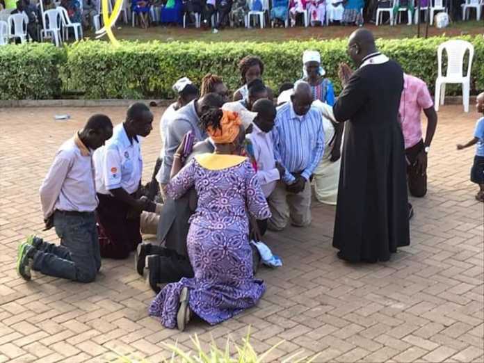 How sick Catholic priest gave sacrament – Weekly Citizen