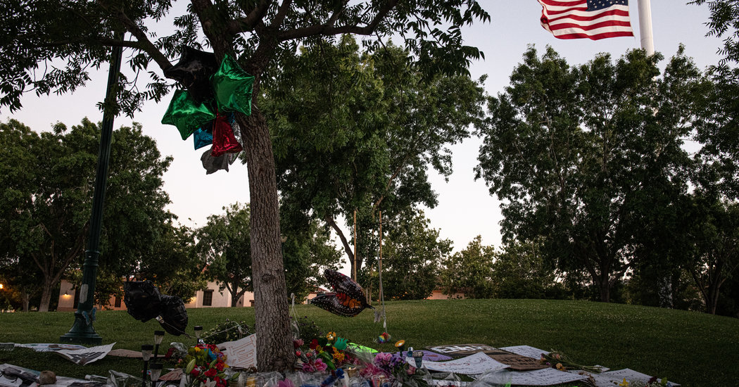 In California, Hanging Deaths of Two Black Men Summon a Dark History and F.B.I. Scrutiny