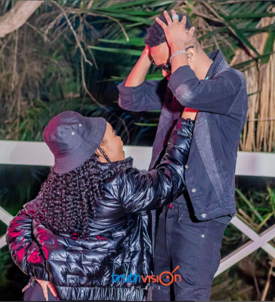 Weezdom Introduces His New Girlfriend- 'Nimechoka Kuachana!' (Photo)