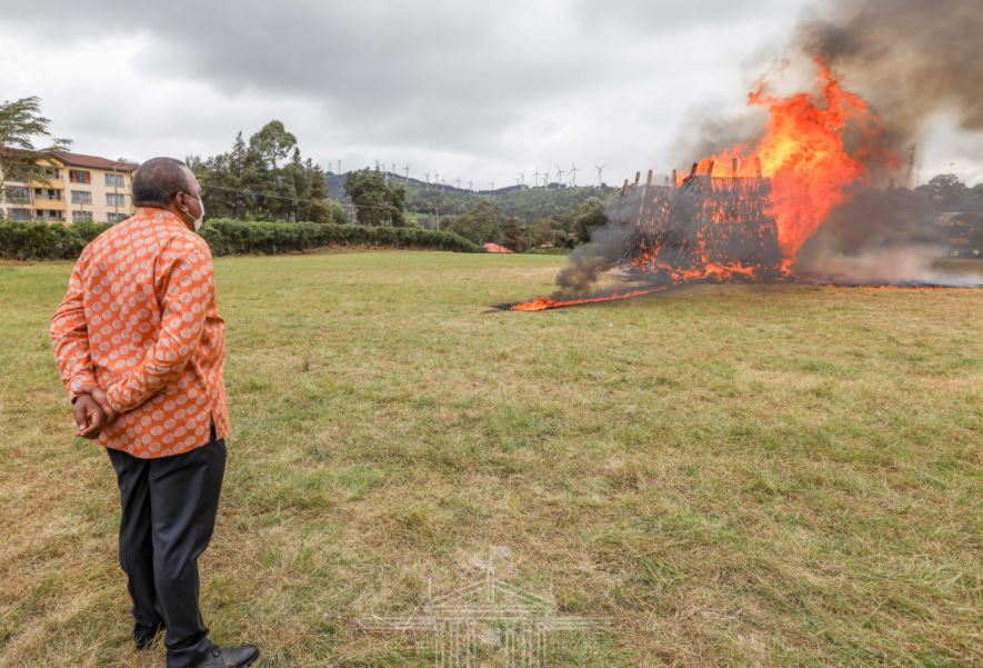 PHOTOS – President Kenyatta Burns 5,144 Illegal firearms
