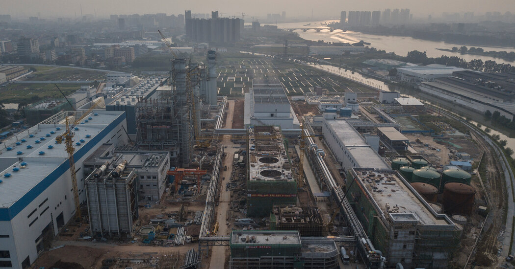 China’s Power Crunch Exposes Tensions Ahead of Key U.N. Climate Summit