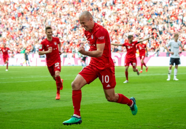 Arjen Robben in 'dream' comeback bid with first club Groningen