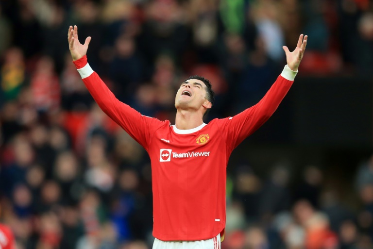 Ronaldo sets all-time scoring record with hat-trick as Manchester United beat Spurs