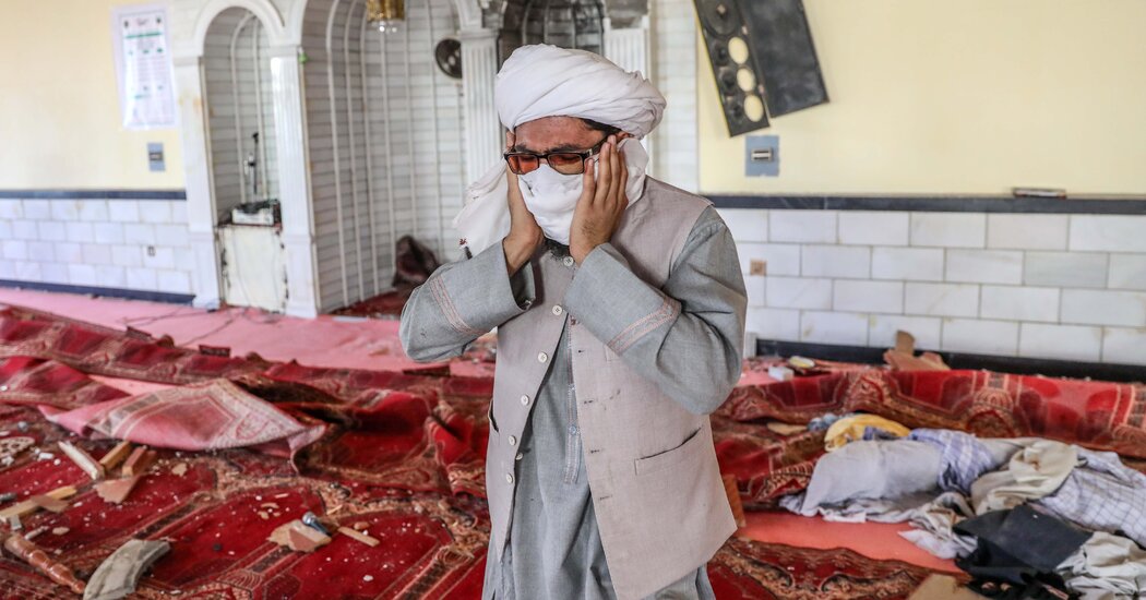 A Fragile Ceasefire Lets Afghans Risk Travel for Eid