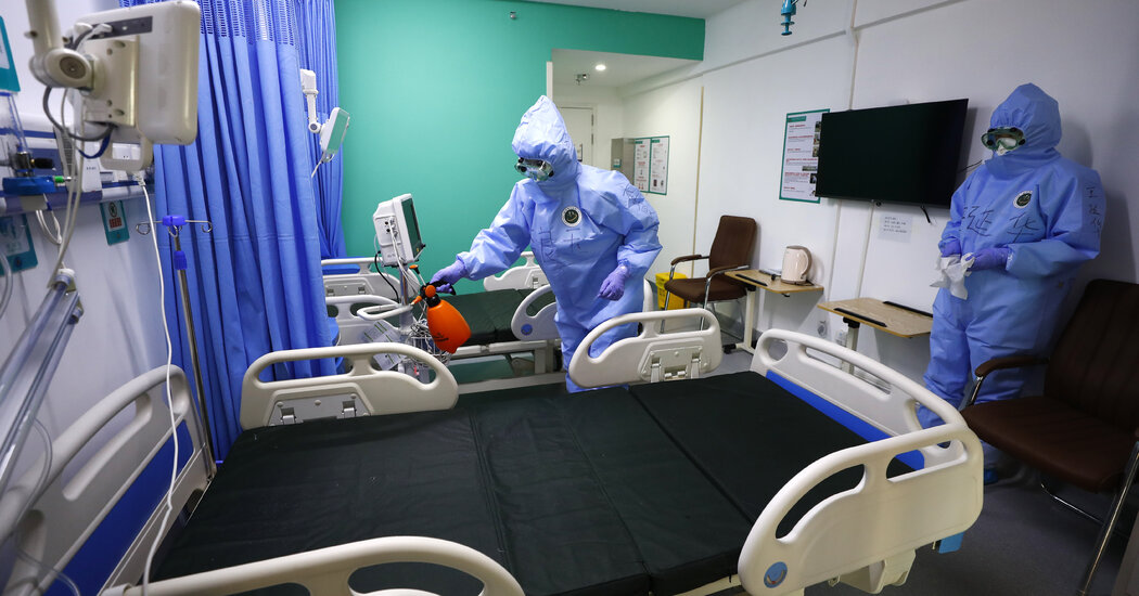 Beijing Reopens Mass Isolation Center In Attempt to Avoid Broad Lockdown
