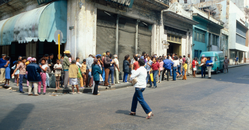 Opinion | I Can’t Bring Myself to Stand In Line for Food Again