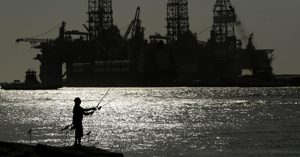 Court Revokes Gulf of Mexico Oil and Gas Leases, Citing Climate Change