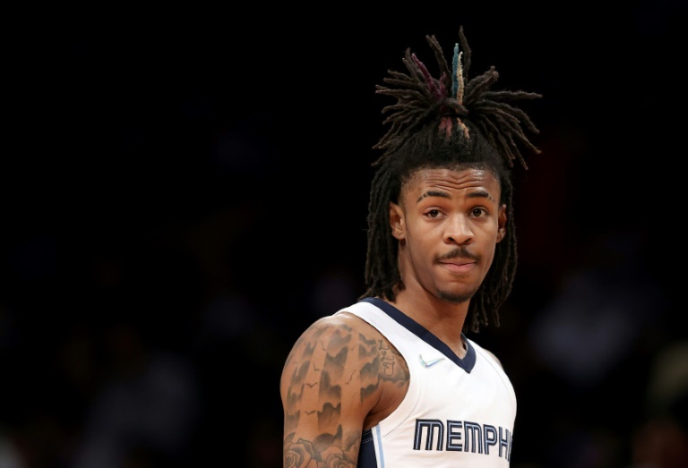 Morant catches fire late as Grizzlies ease past Cavaliers