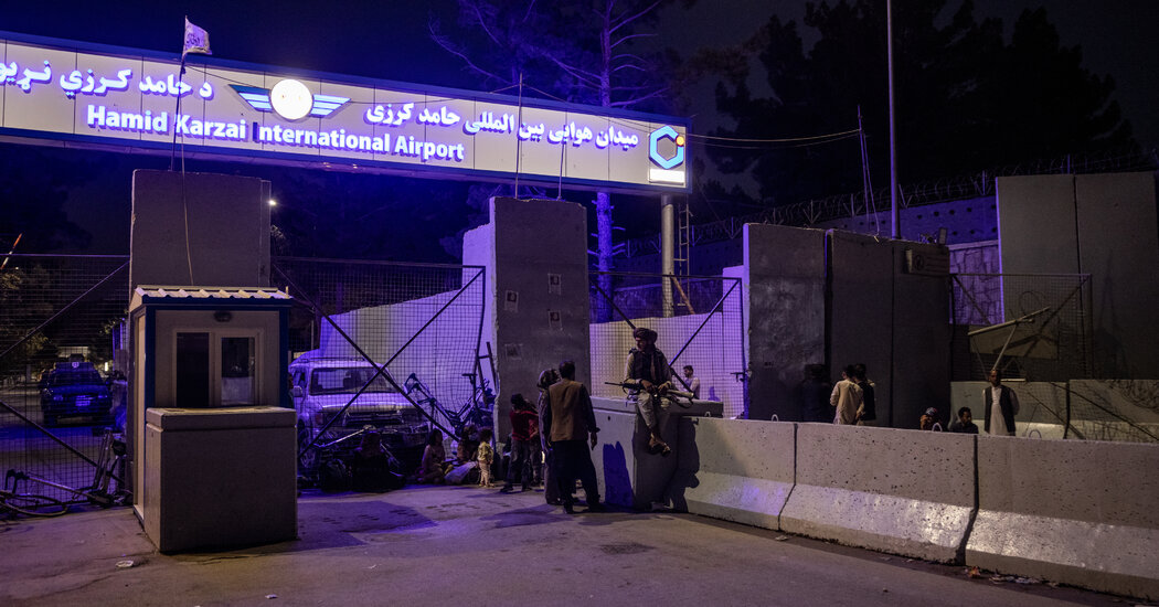 Afghanistan Updates: Rockets Launched at Kabul Airport After U.S. Strikes