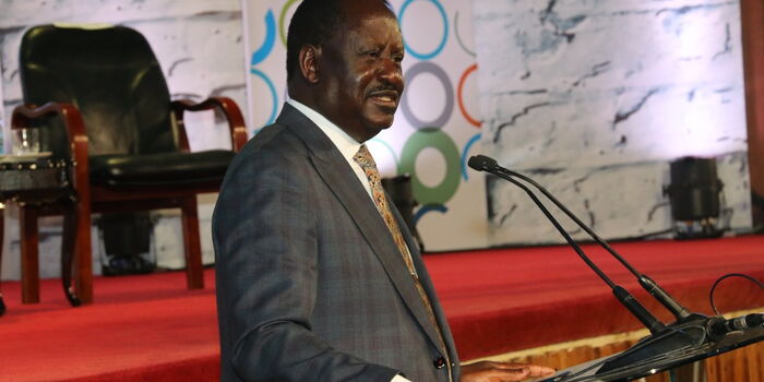 Raila Joins Uhuru in Bashing Judiciary Over Corruption