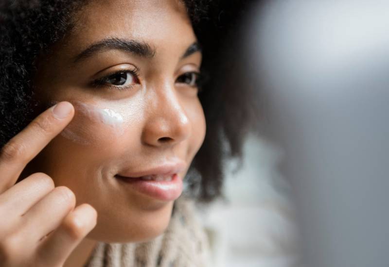 How to take care of oily skin Eve woman