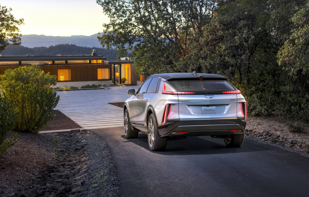 Cadillac’s first electric vehicle, the Lyriq SUV, pricing revealed – quite competitive for the luxury brand. – TechMoran