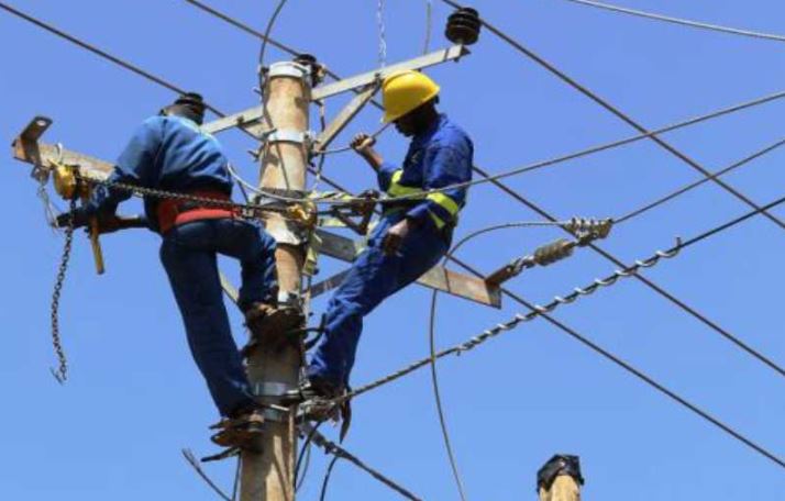 Kenyans fail to get electricity cost cuts after Uhuru promise fails again