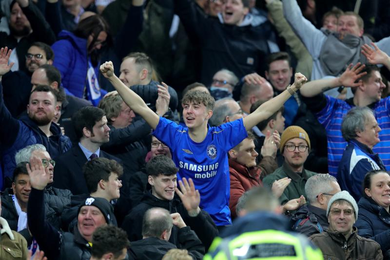 Worried Chelsea fans look to brighter future : The standard Sports