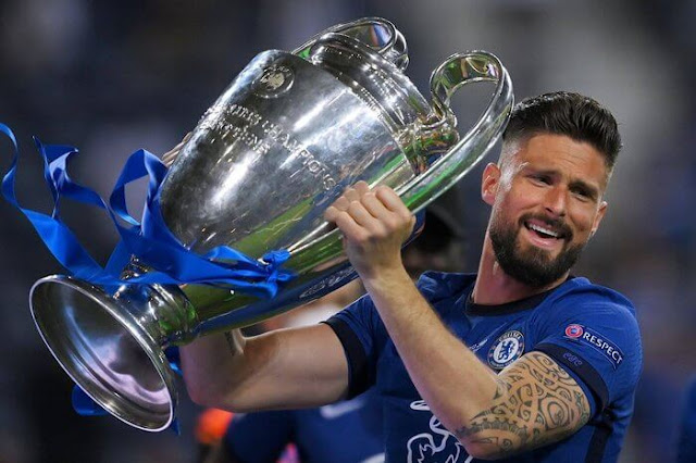 Olivier Giroud now joins AC Milan photo Olivier Giroud now joins AC Milan photo